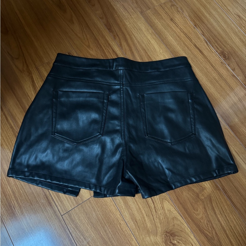 Zara Black Mini Wrap Faux Leather Skort - Picture 4 of 10